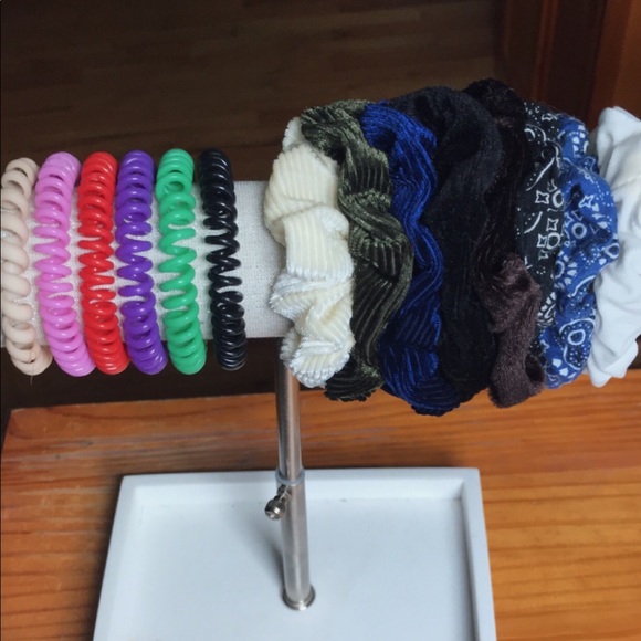 Accessories Lot Of Cute Spiral Hair Ties And Scrunchies Poshmark
